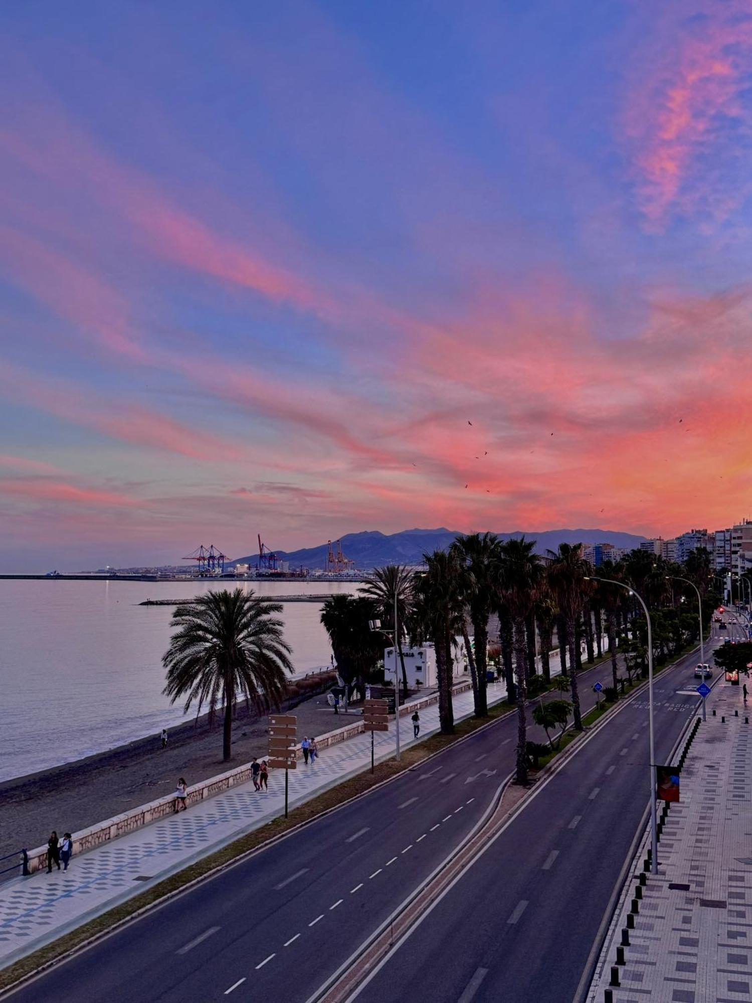 Playa El Palo Apartment Malaga Luaran gambar